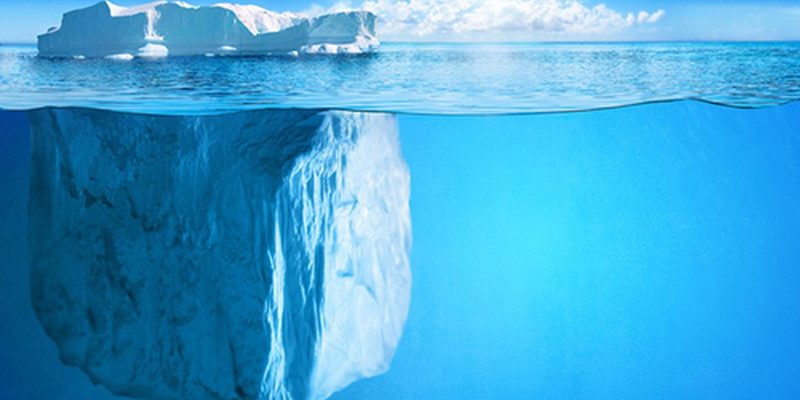 Điều gì xảy ra khi robot theo dõi đụng độ tảng băng trôi lớn nhất thế giới?