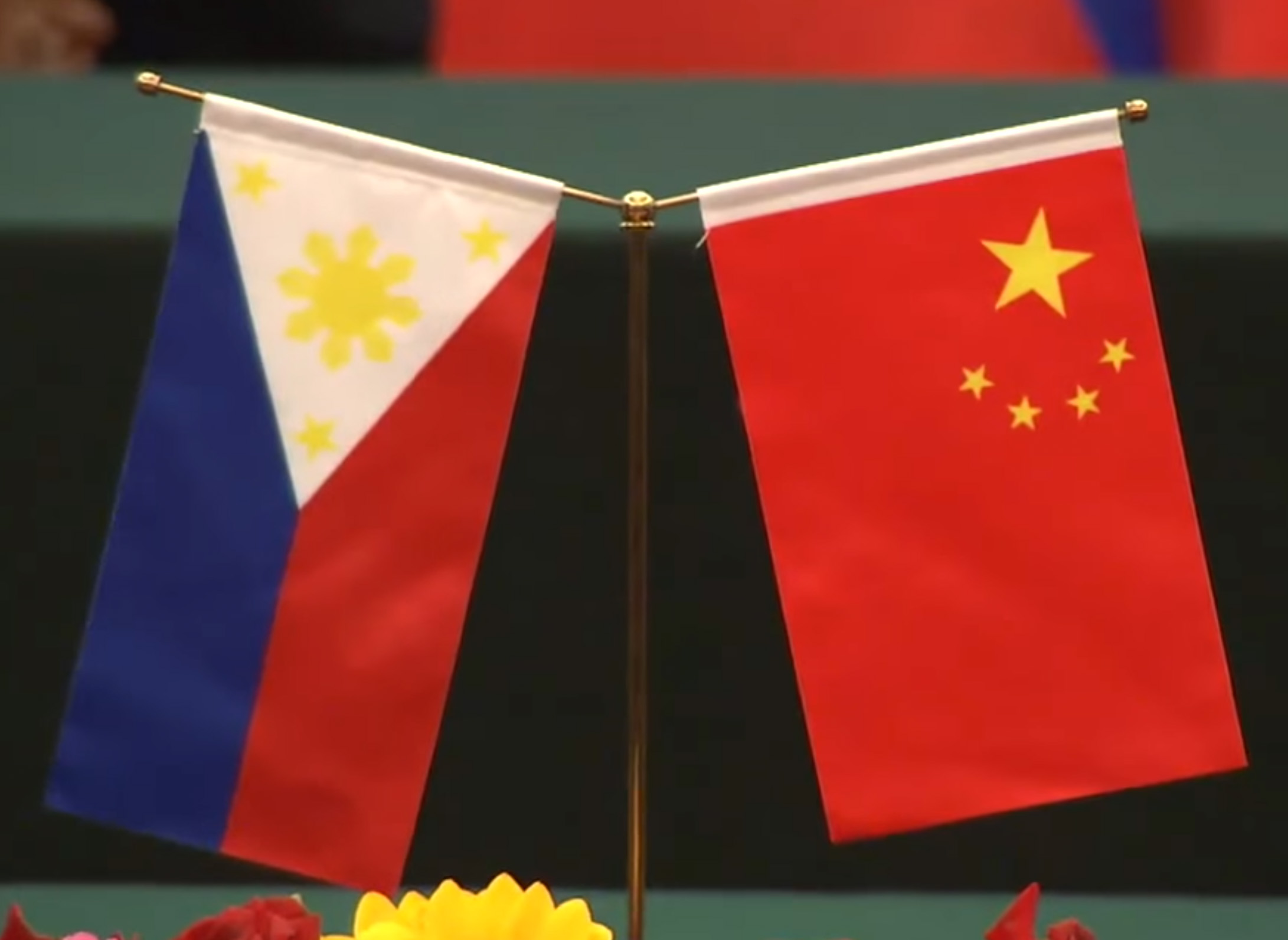 Thay đổi chính sách hướng sang Trung Quốc – Philippines được gì?