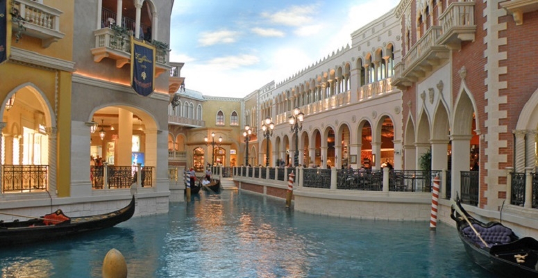 trung tâm mua sắm The Grand Canal Shoppes – Las Vegas, Mỹ